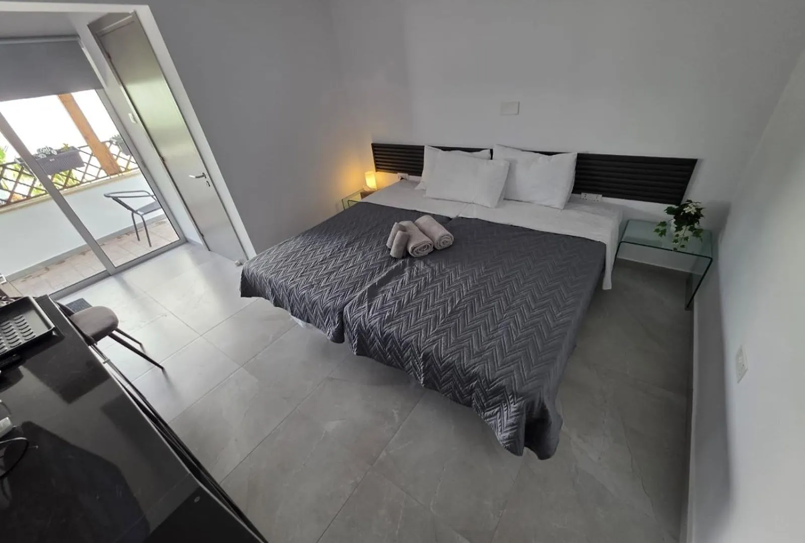 לרנקה Town Centre Suites 2*,  קפריסין