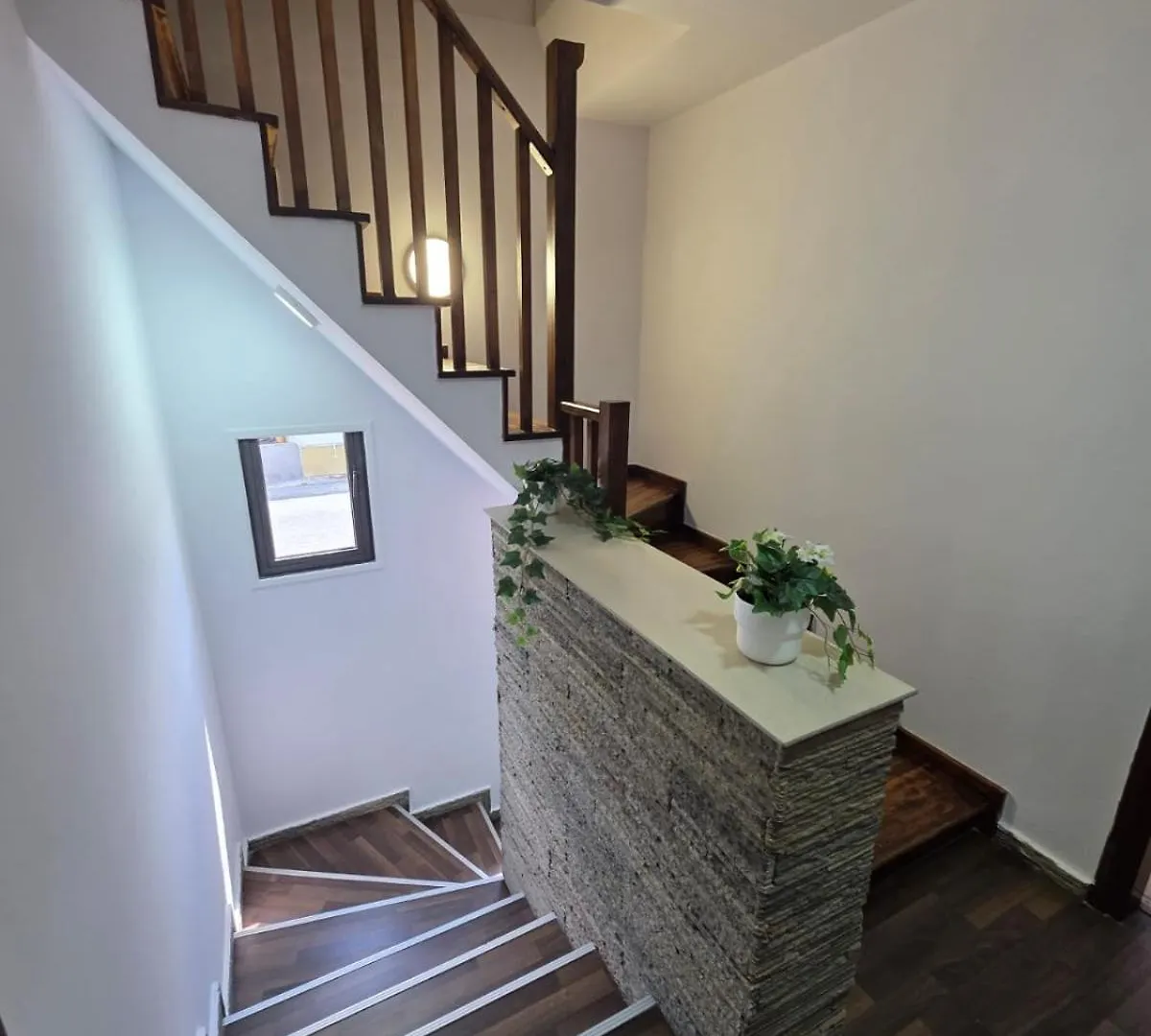 ** בית הארחה לרנקה Town Centre Suites קפריסין