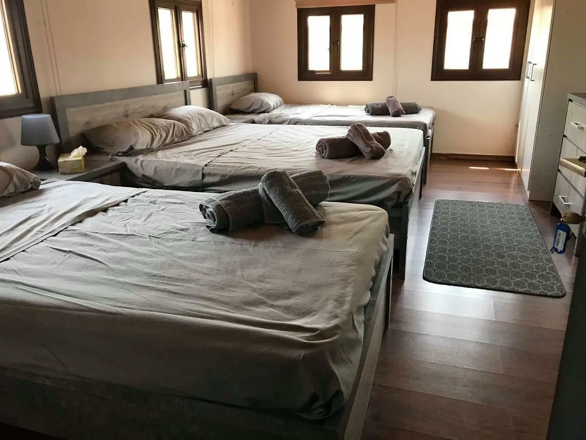 Guest house Town Centre Suites Larnaca